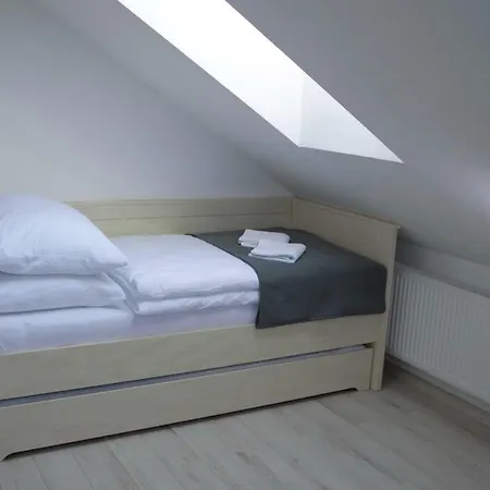 Charlie Apartment Bešeňová